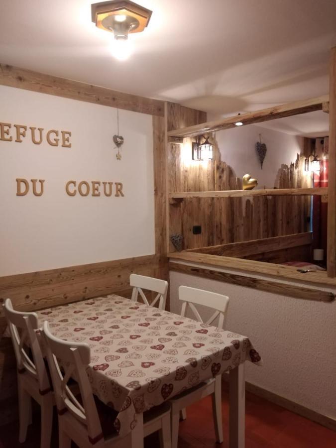Apartamento Le Refuge Du Coeur Pré-Saint-Didier Exterior foto